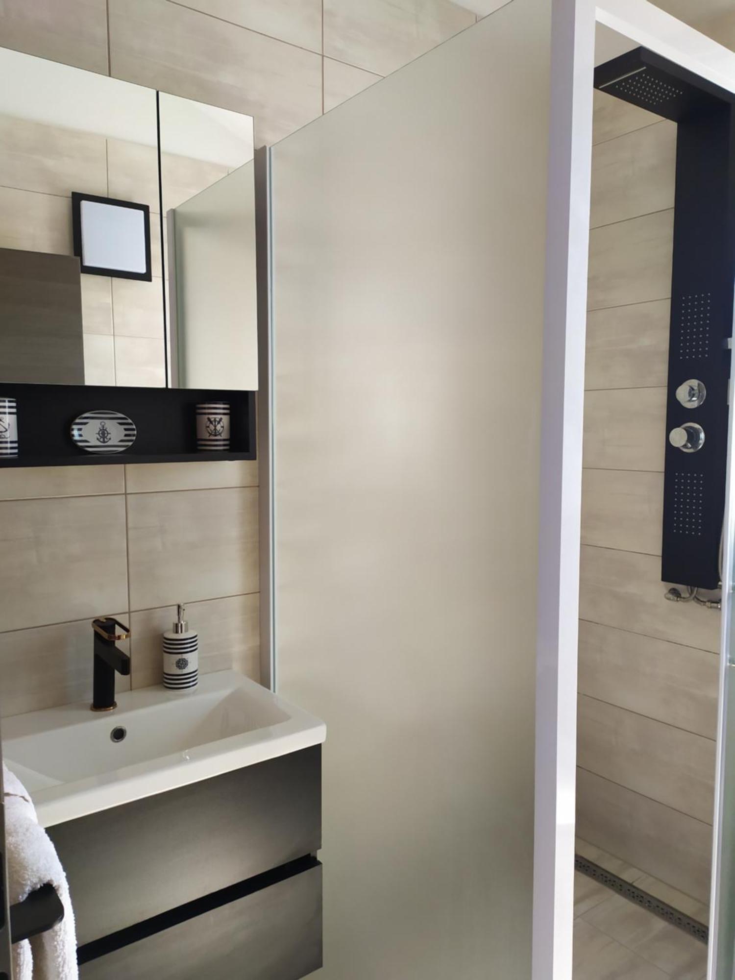 Apartmani Mira Нин Екстериор снимка